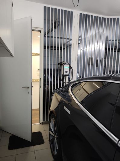 Image No.17-4 Bed Property for sale