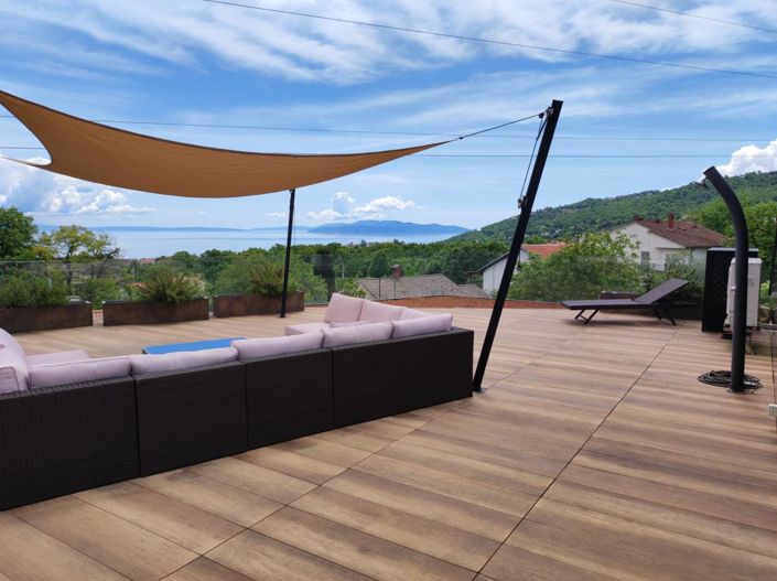 Image No.2-4 Bed Property for sale