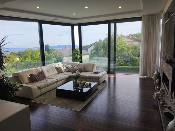 Image No.6-4 Bed Property for sale