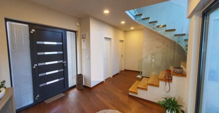 Image No.15-4 Bed Property for sale