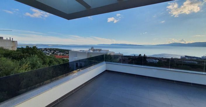 Image No.3-4 Bed Property for sale