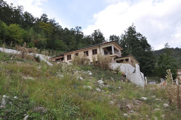 Image No.7-5 Bed Property for sale