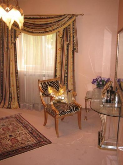 Image No.20-5 Bed Property for sale