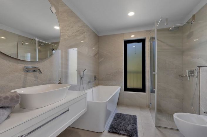 Image No.22-3 Bed Property for sale