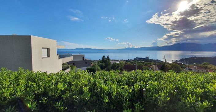 Image No.18-4 Bed Property for sale