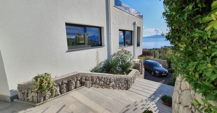 Image No.21-4 Bed Property for sale