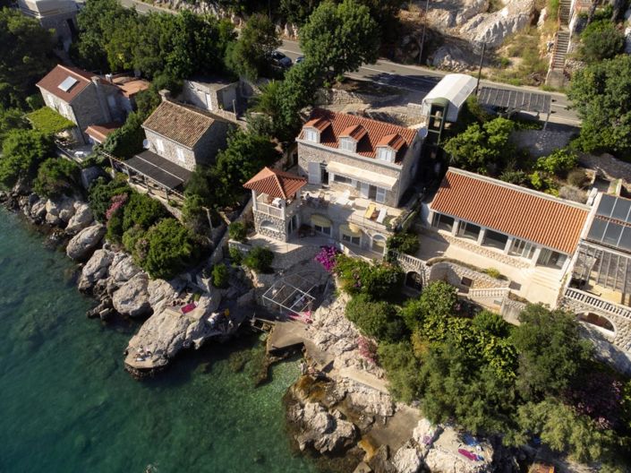 Image No.1-4 Bed Property for sale
