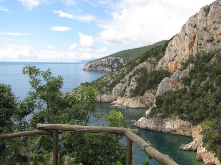 Image No.6-2 Bed Property for sale