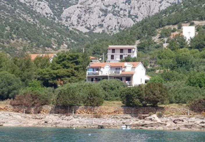 Image No.2-12 Bed Property for sale