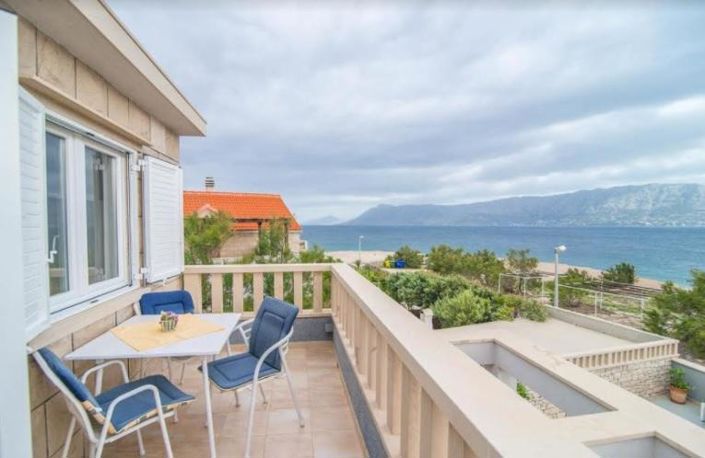 Image No.6-11 Bed Property for sale