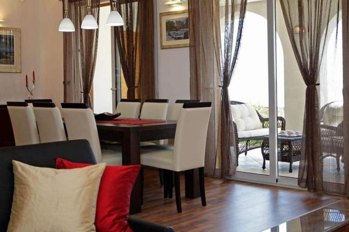 Image No.7-4 Bed Property for sale