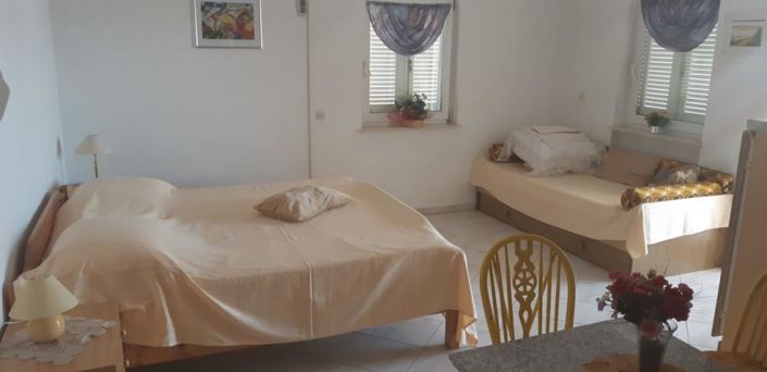 Image No.10-11 Bed Property for sale