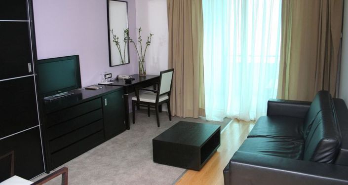 Image No.17-56 Bed Property for sale