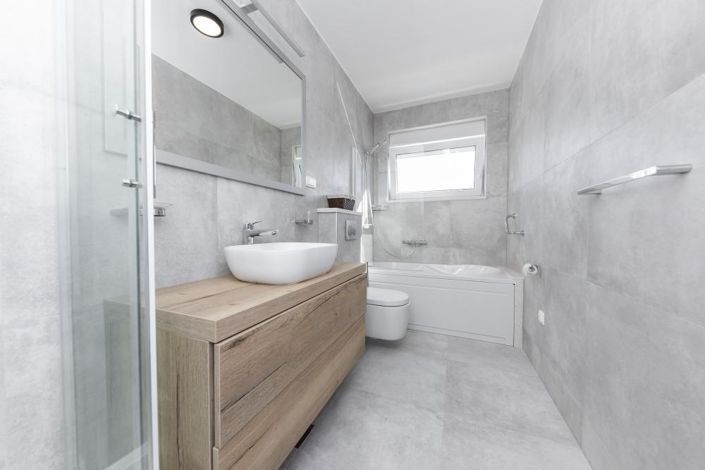 Image No.23-3 Bed Property for sale