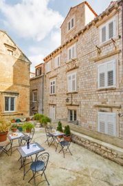 1 - Dubrovnik, Property