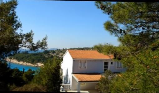 Image No.14-7 Bed Property for sale