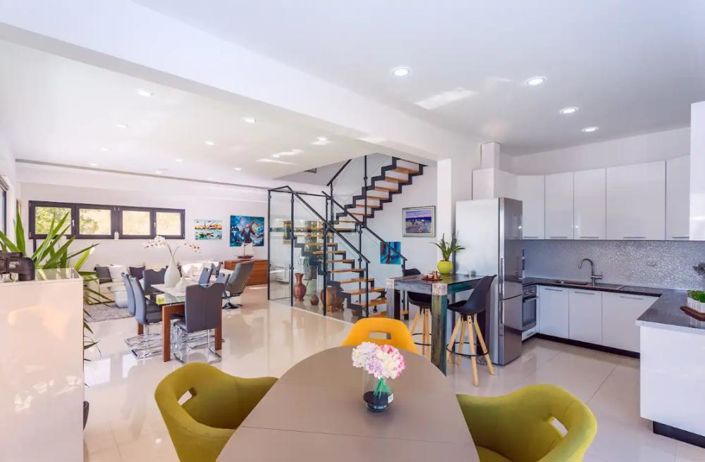 Image No.15-4 Bed Property for sale