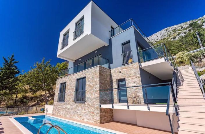 Image No.5-4 Bed Property for sale