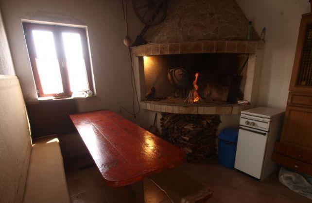 Image No.11-6 Bed Property for sale