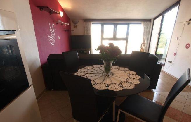 Image No.8-6 Bed Property for sale