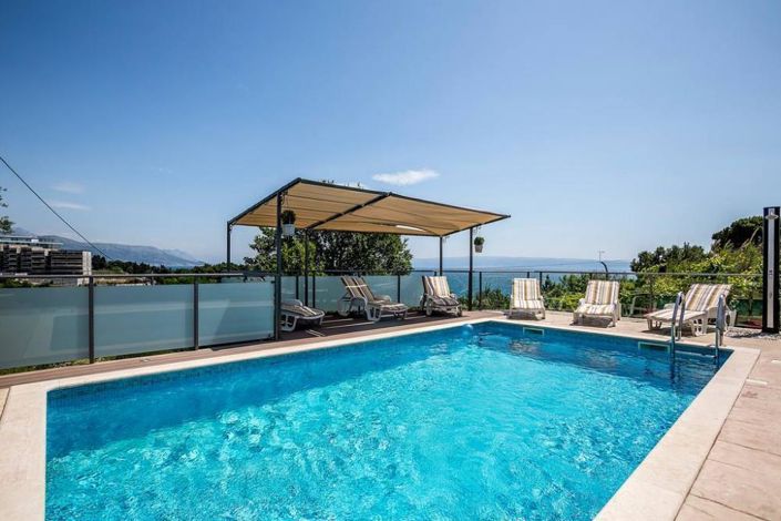 Image No.2-4 Bed Property for sale