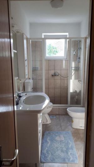 Image No.8-3 Bed Property for sale