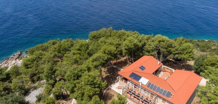 Image No.1-4 Bed Property for sale