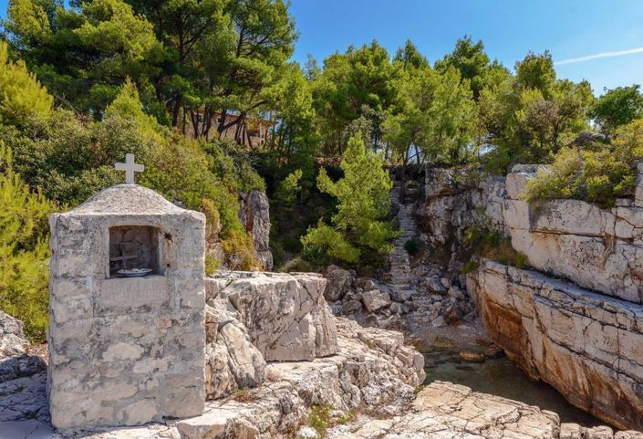 Image No.13-4 Bed Property for sale