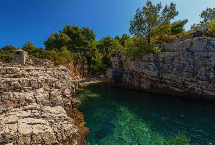 Image No.6-4 Bed Property for sale