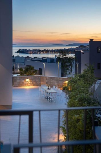 Image No.25-4 Bed Property for sale