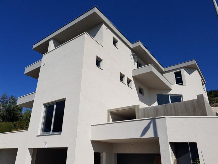 Image No.10-4 Bed Property for sale