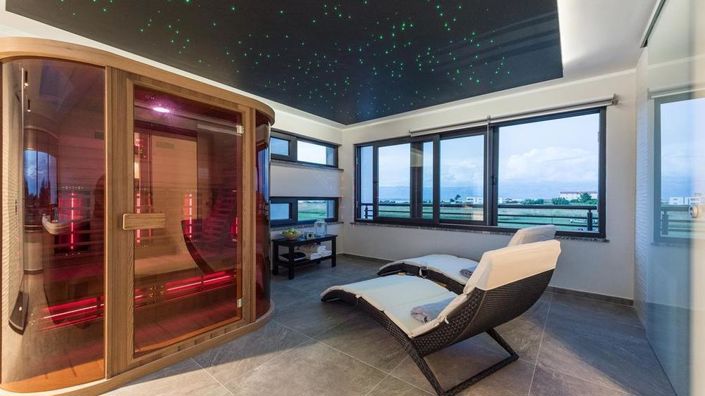 Image No.20-3 Bed Property for sale