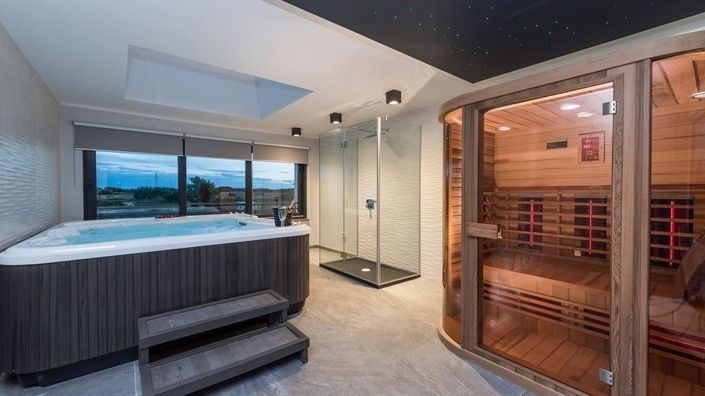 Image No.21-3 Bed Property for sale