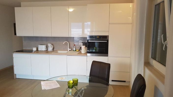 Image No.11-7 Bed Property for sale