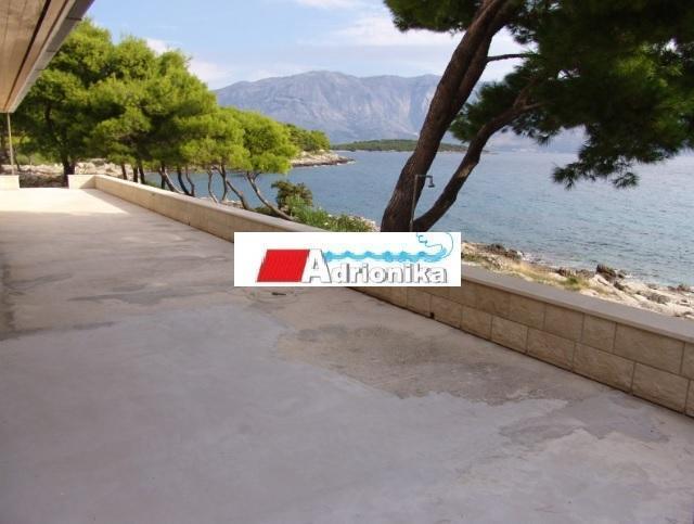 Image No.9-6 Bed Property for sale