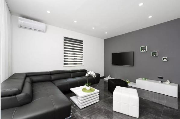 Image No.7-3 Bed Property for sale