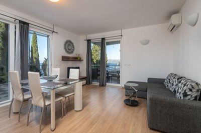 1 - Dubrovnik, Property