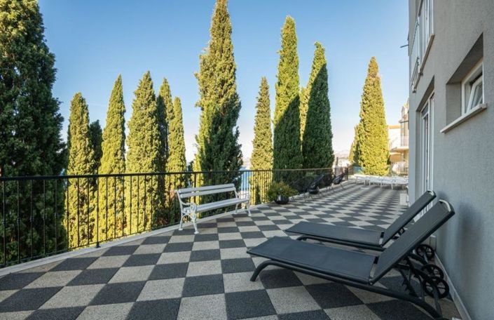 Image No.6-11 Bed Property for sale