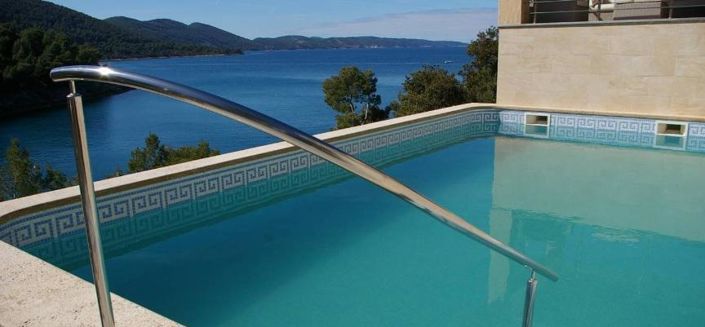 Image No.19-4 Bed Property for sale