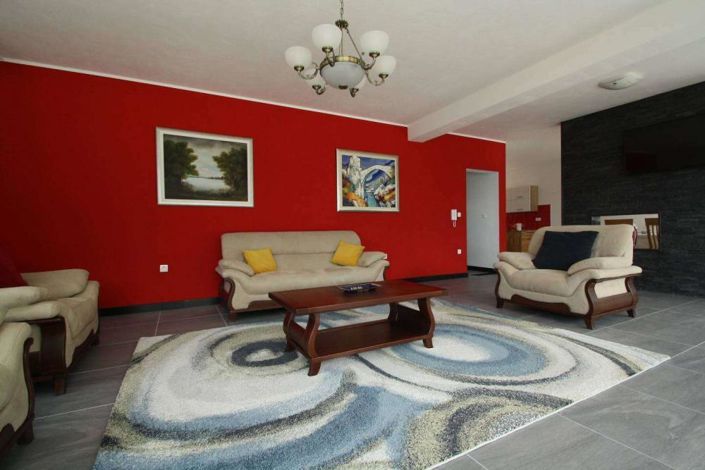 Image No.8-4 Bed Property for sale