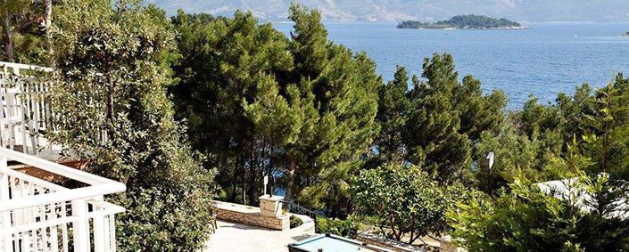 Image No.8-21 Bed Property for sale