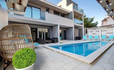 1 - Rogoznica, Property