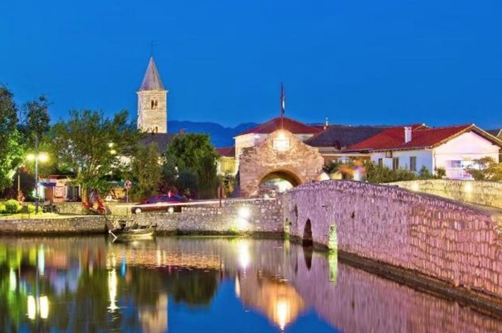 Image No.5-3 Bed Property for sale