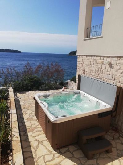 Image No.11-4 Bed Property for sale