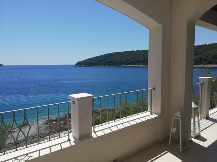 Image No.14-4 Bed Property for sale