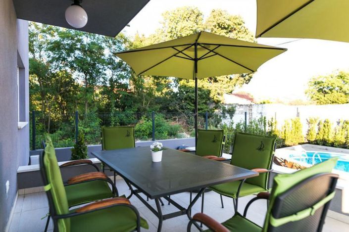 Image No.3-4 Bed Property for sale