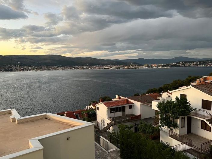 Image No.24-4 Bed Property for sale