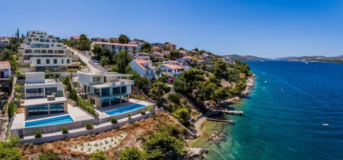 Image No.15-4 Bed Property for sale