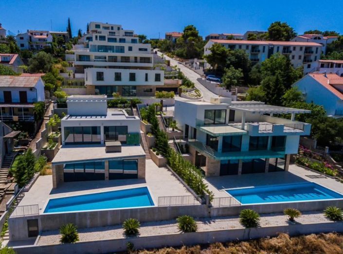 Image No.23-4 Bed Property for sale