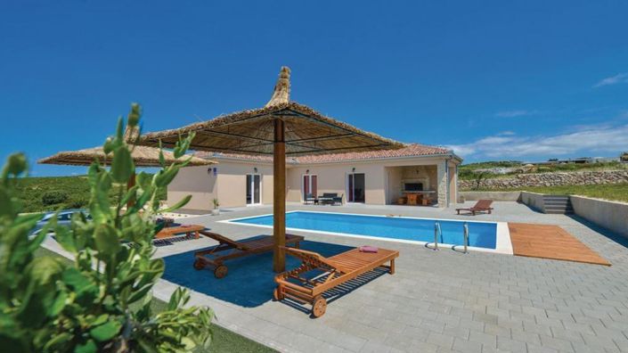 Image No.8-4 Bed Property for sale